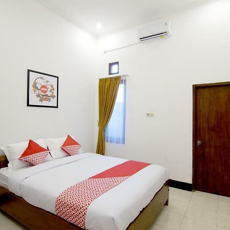 Oyo 931 Dara Dewi Homestay Yogyakarta Exterior photo