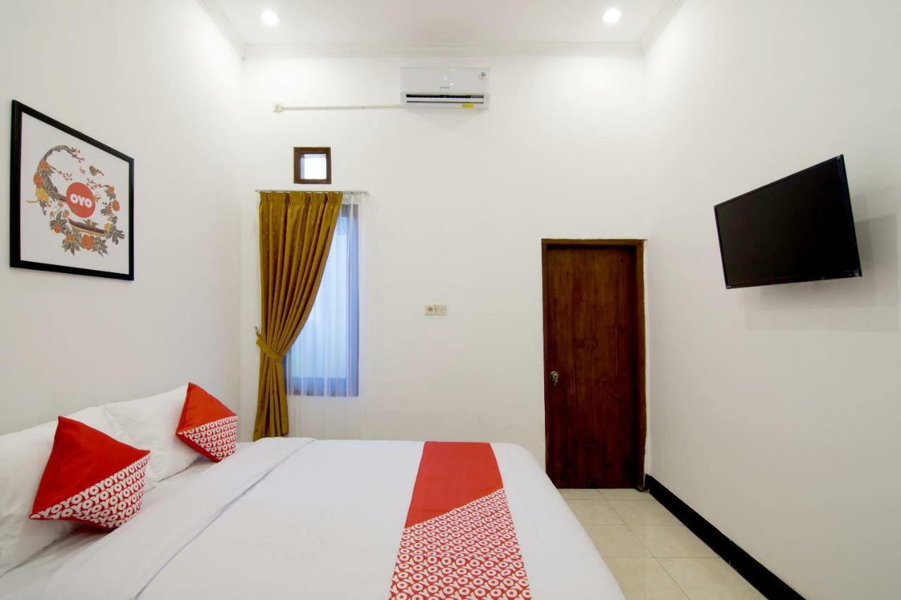 Oyo 931 Dara Dewi Homestay Yogyakarta Exterior photo