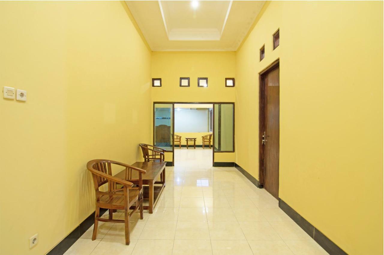 Oyo 931 Dara Dewi Homestay Yogyakarta Exterior photo