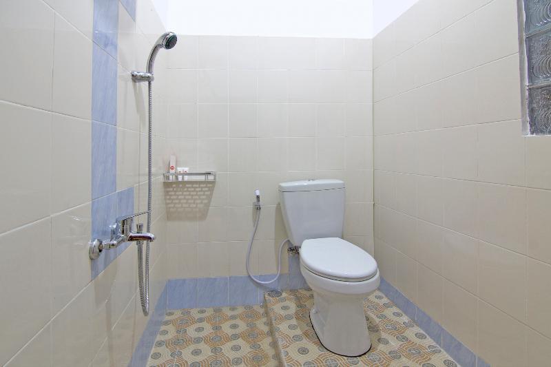 Oyo 931 Dara Dewi Homestay Yogyakarta Exterior photo